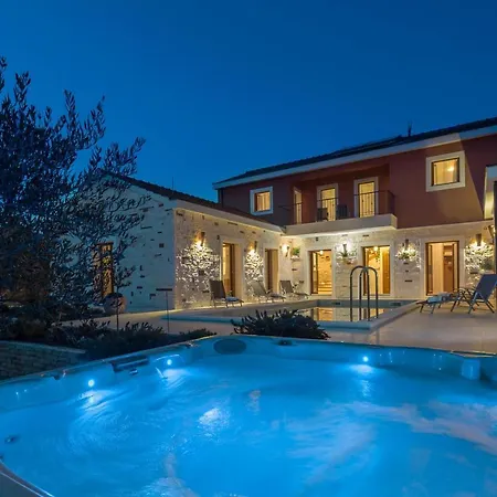 Mediterranean Paradise 시베니크